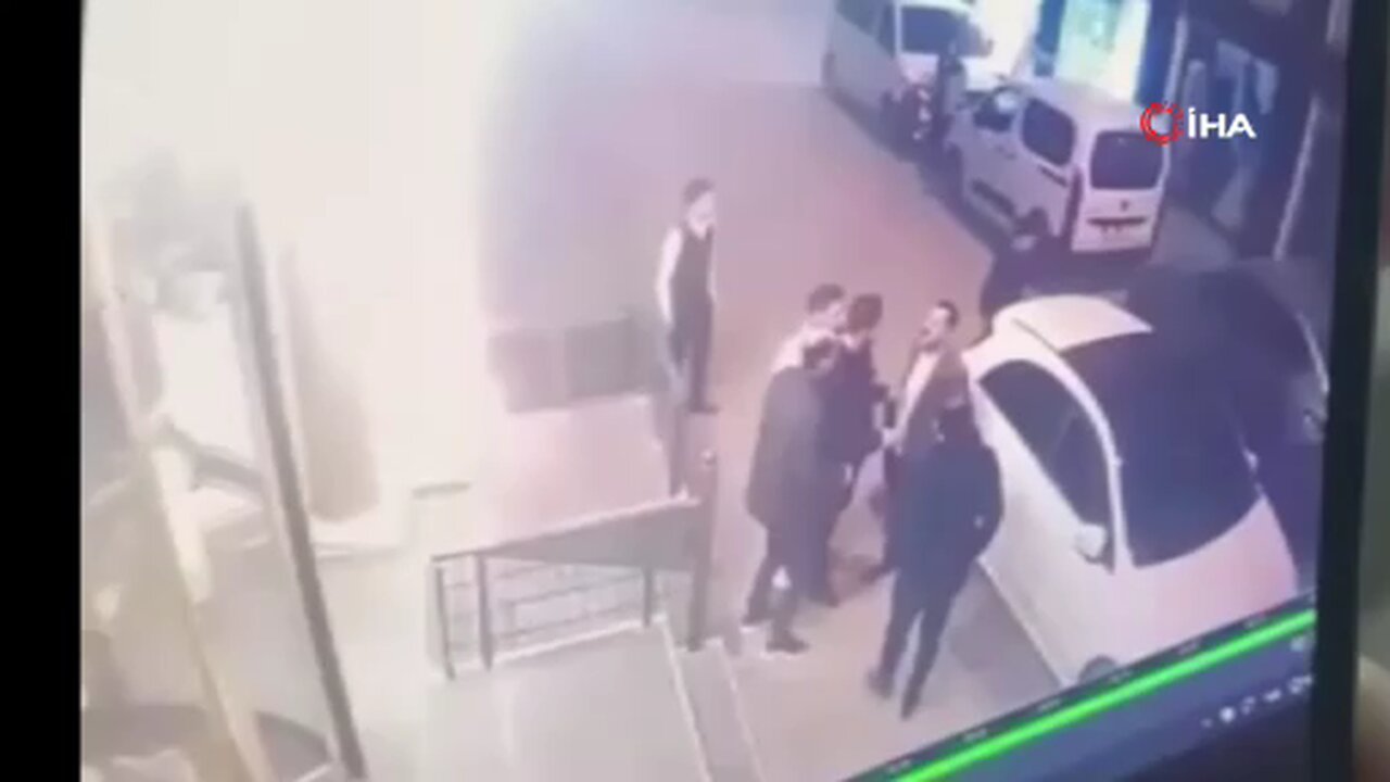 Otel sahibi ve oğlunun öldürülme anı görüntüleri ortaya çıktı