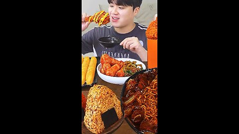 Relaxing ASMR Eating Sounds 😋✨