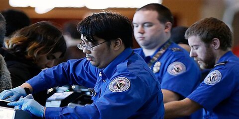 Flightmare As Long TSA Lines and Flight Delays Pile Up, White House Says, 'Thank a Democrat'