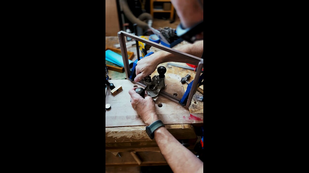 Fine tuning with router plane