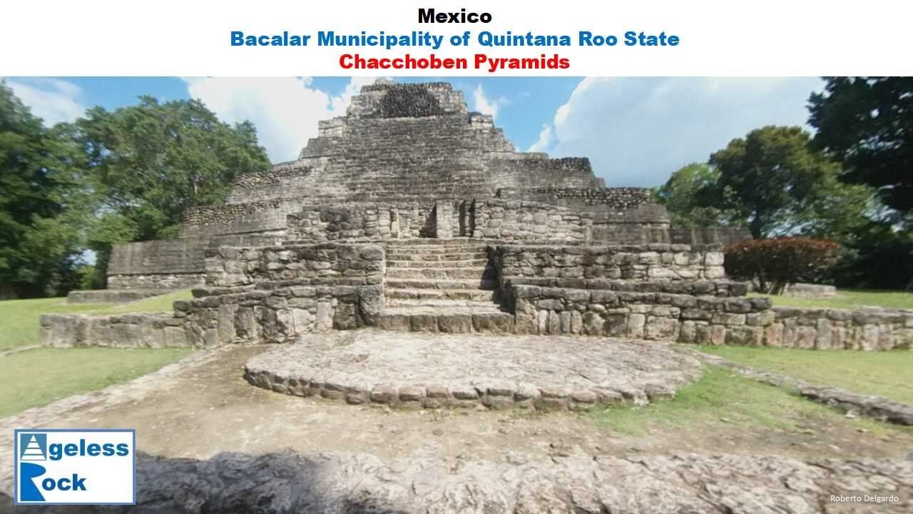 Chacchoben Ruins : Pyramid 1