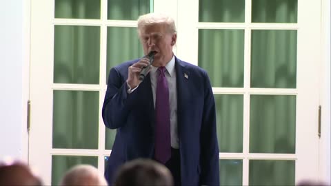 President Trump hosts dinner on new Rose Garden patio