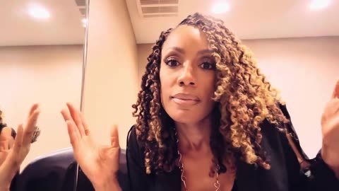 Life Coach Rhona (Rho) Bennett : 9 FLIGHTS In 11 Days … ALL Leading Up To THIS