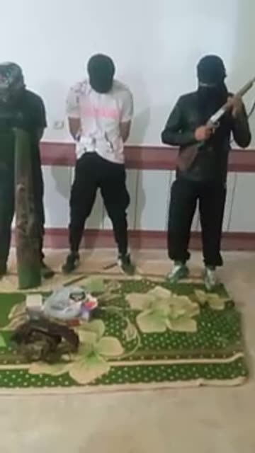 Rebels Capture Iranian Soldier