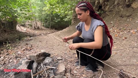 A day of camping in nature： The lifestyle of a country girl