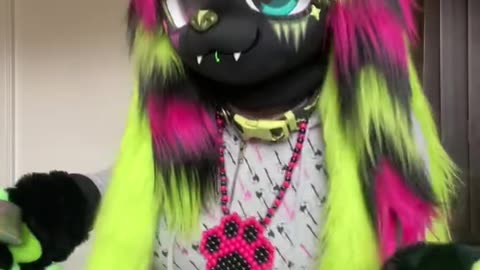 Kiwi's new sidekick ringtone 😍✨ FURSUIT VIDEO BY @Cigsnvalentines on TikTok #furry #fursuit