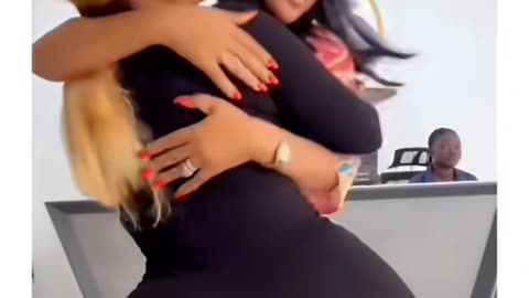 Queen vee bosset