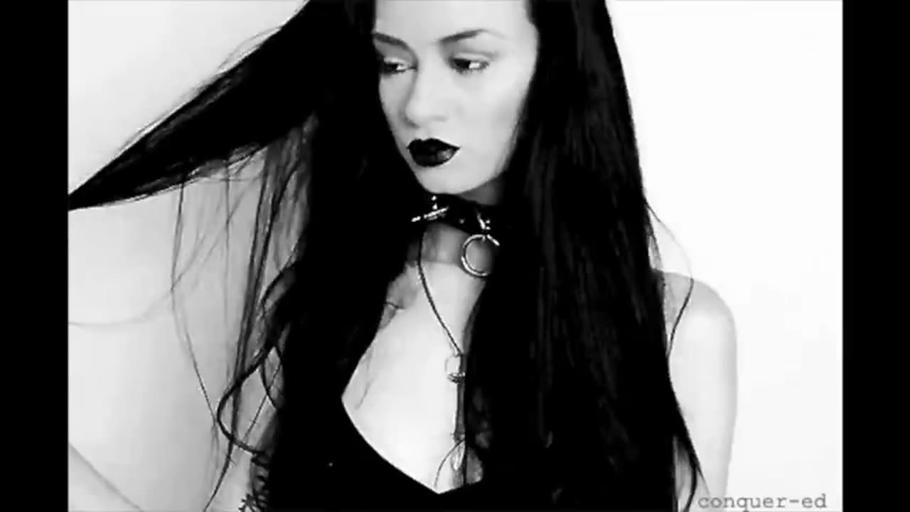 Asking Alexandria - White Line Fever