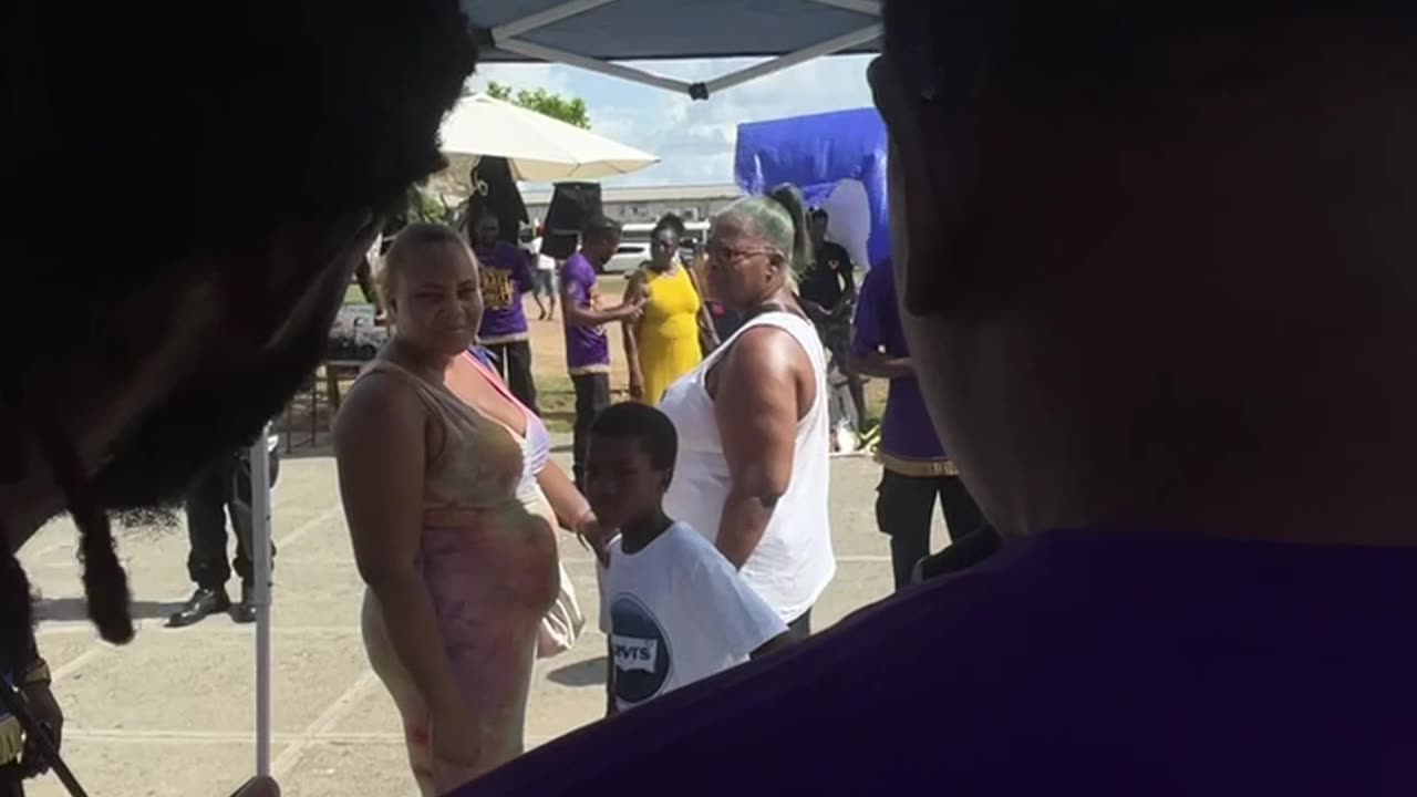 Focus on the hidden man