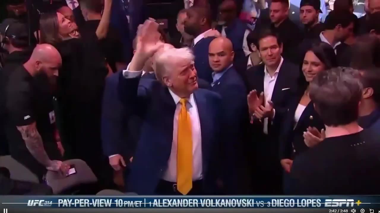 @POTUS tại UFC 314 ở Miami 🔥