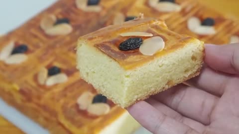 No wonder it’s in high demand it’s that delicious! Only 6 simple ingredients to make Lekker Holland!