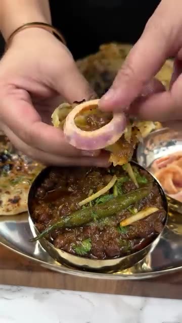Amritsari Kulcha | Stuffed, Crispy & Bursting with Punjabi Flavors!