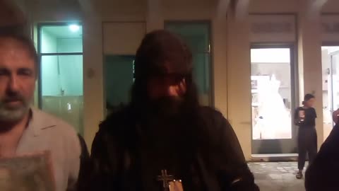 ΑΝΤΕΧΕΙΣ ΝΑ ΤΟΥΣ ΑΚΟΥΣΕΙΣ;