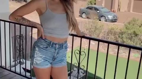 Itty Bitty Song