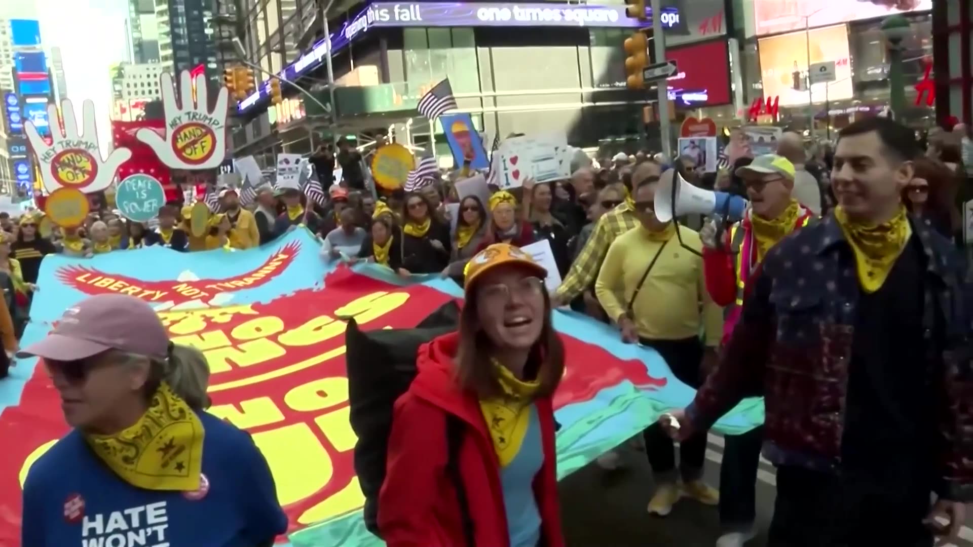 No Kings demonstrations draw masses across the US and abroad