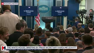 🇺🇸 Karoline Leavitt Faces Media Over Trump’s Epstein Comments at White House Briefing [LIVE]