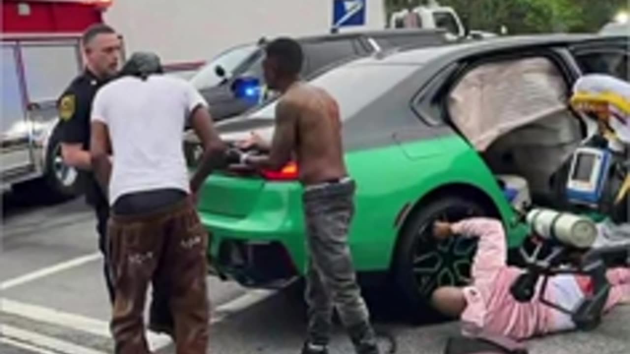 Aftermath Of Car Accident In Memphis Involving Boosie!