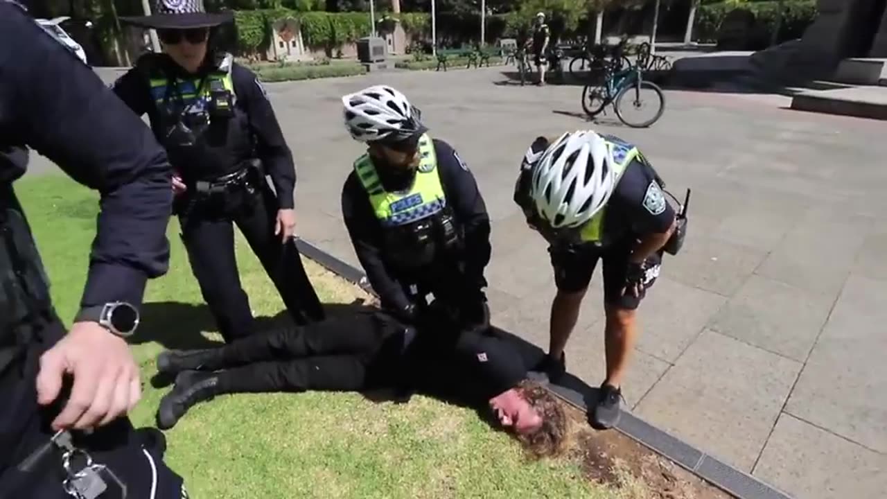 Australia's Day! Americans Need To Follow Suit!