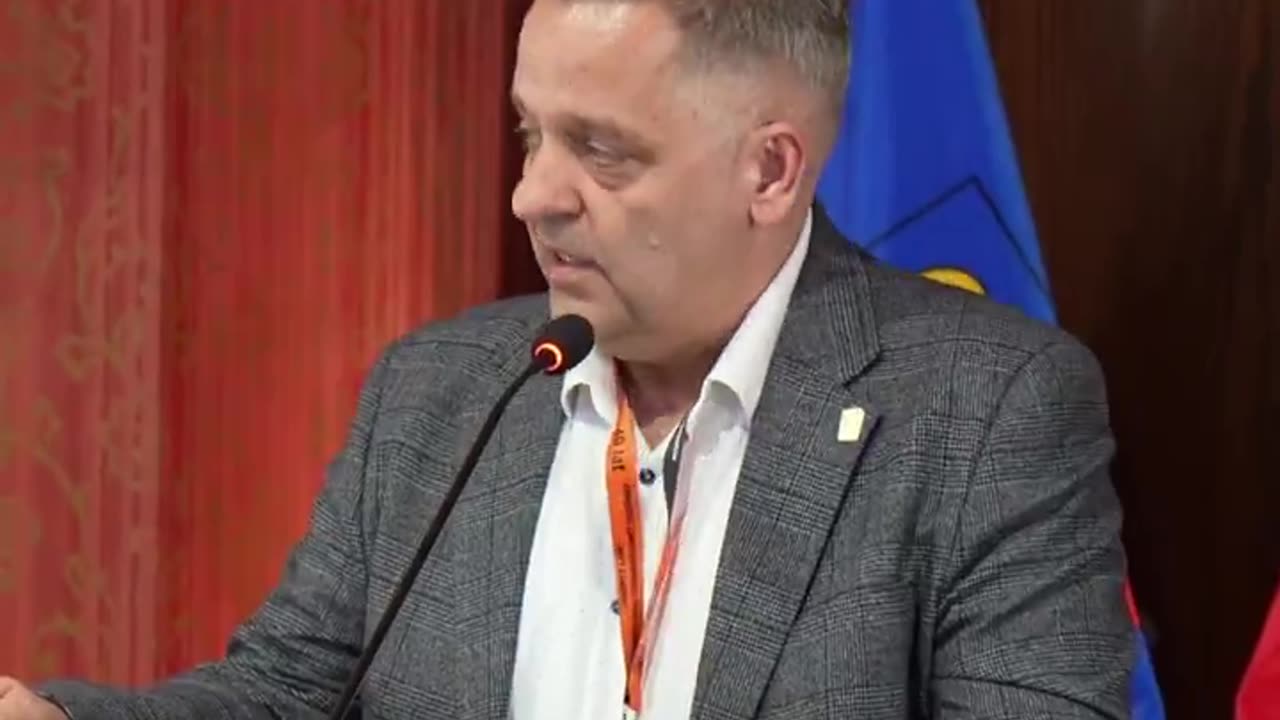 Zamówienia w Hucie Łabędy spadły o 50%