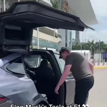 Mobil mewah elon musk