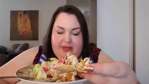 FB_2017_03_26_(2)_Chicken Taco Salad Hangover Mukbang