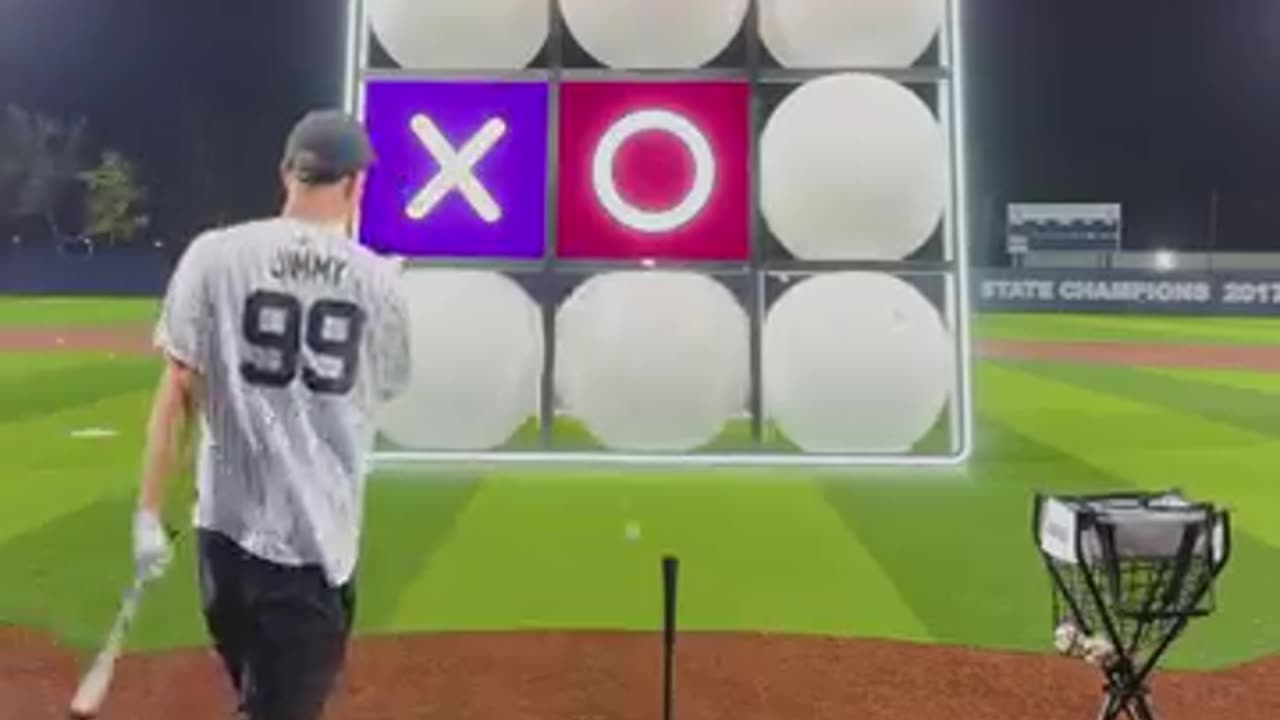 Baseball tic tac toe vs MLB pro