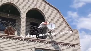 📡🇷🇺 Ukraine Russia War | Authorities Replace Satellite TV Kits in Kherson to Censor Media | RCF