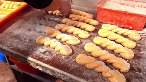 Scallion Pancake, Soup Dumplings Making, Fried Donuts