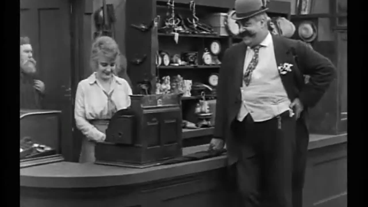 Charlie Chaplin – The Pawnshop (1916)
