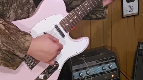 Gwen Stefani the sweet escape guitar example.