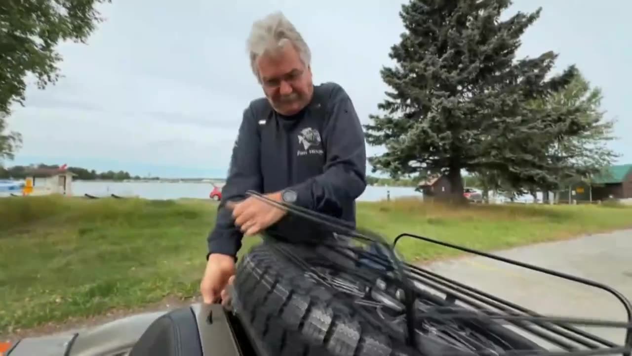 Putin gives Alaskan a motorcycle, here is how he did it and why