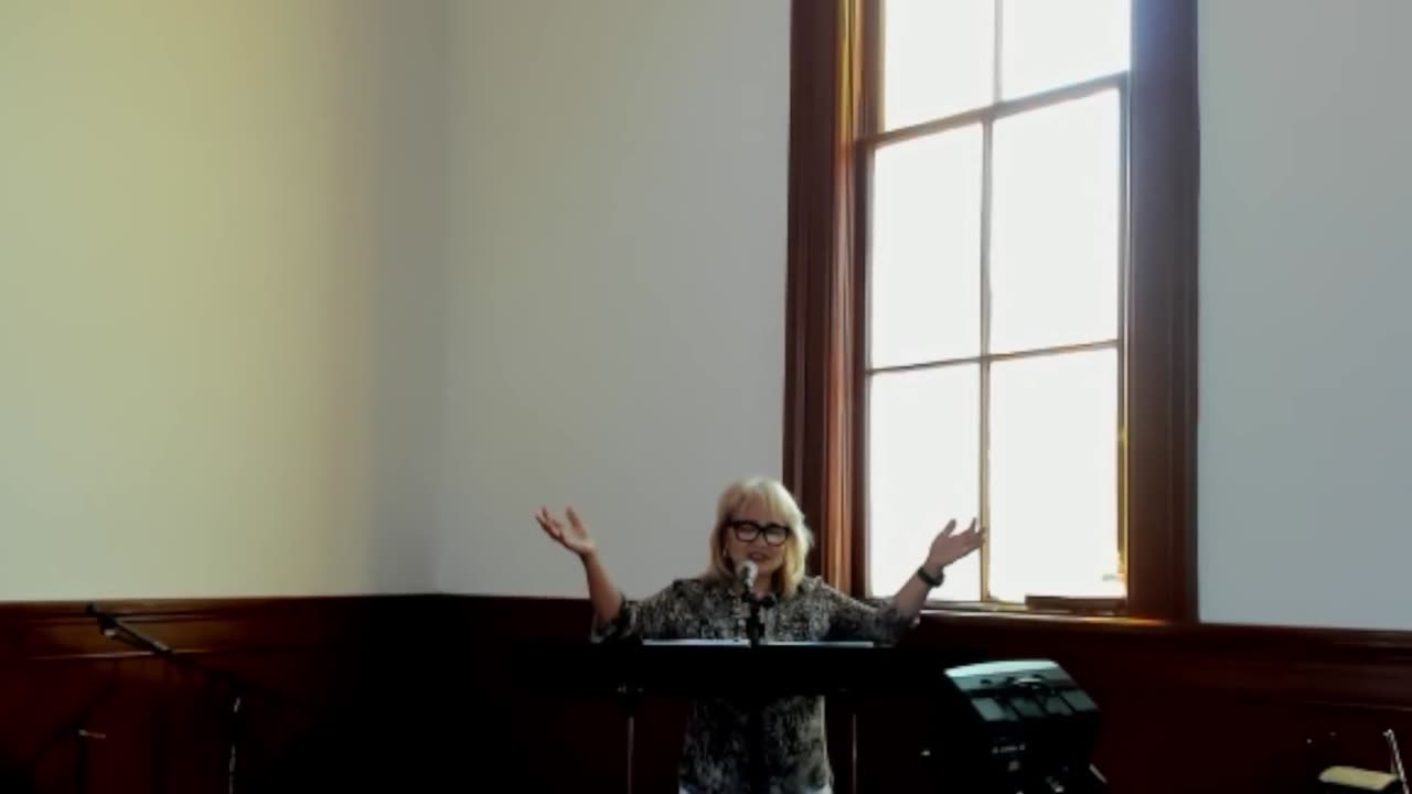 Worship By Emma Hanks