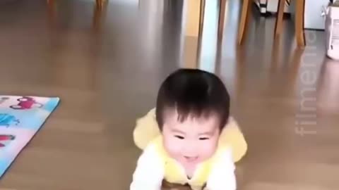 ❤️❤️cute baby 👼 funny video 😂😂 ! Try not to laugh 🤣🤣🤣!