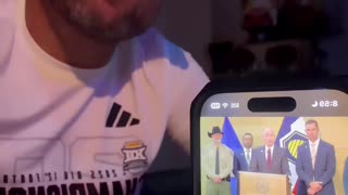 Robinson-A Changed His Clothes on the Roof, Robinson-B was alredy Changed When He Climbed the Stairs