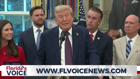 🚨 BREAKING: Peter Doocy shows President Trump the VIRAL video of stuff...