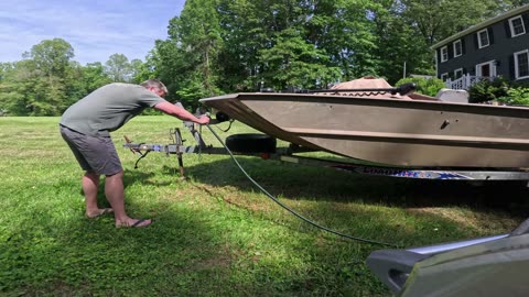Painting an Xpress Jon Boat with Duralux marine paint Part 1