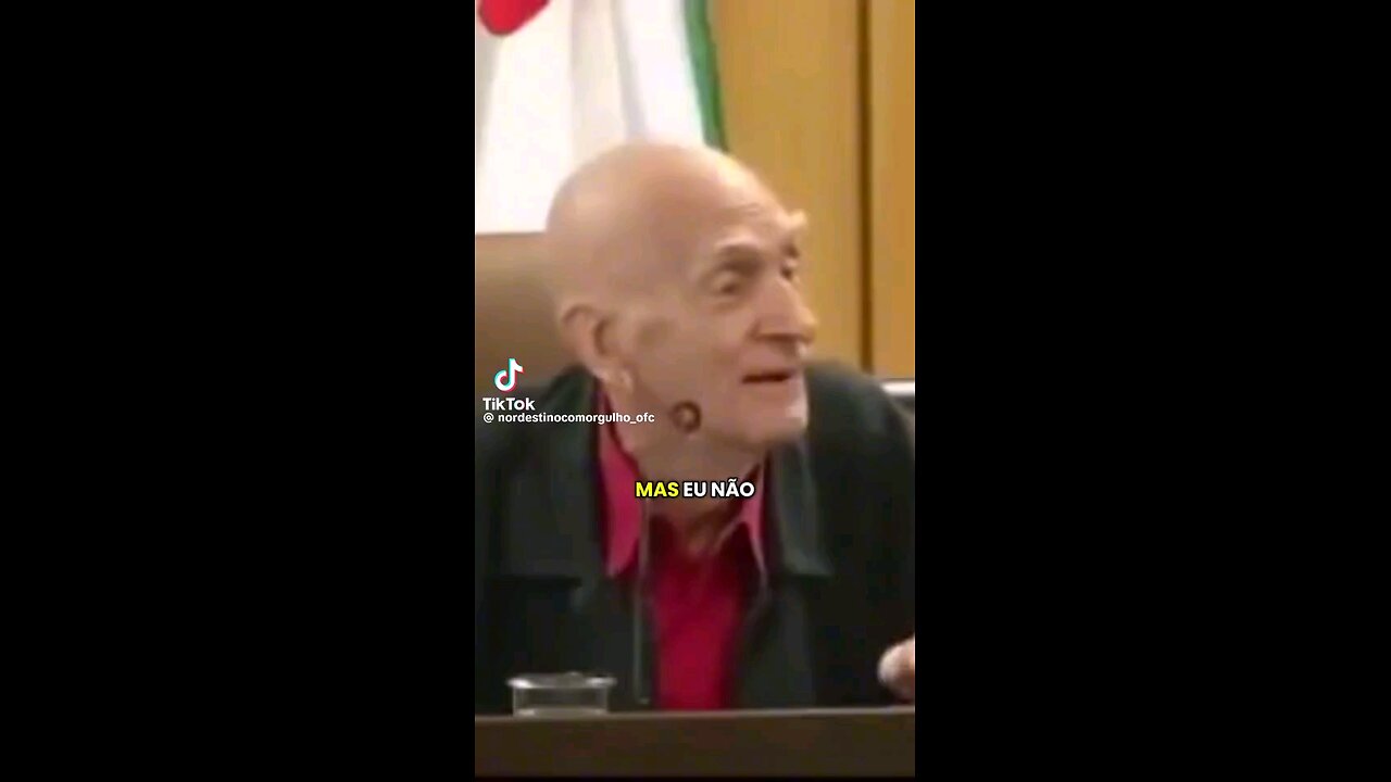 Lucidez nas palavras do. escritor Ariano Suassuna.