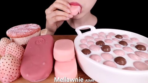 ASMR MUKBANG｜PINK ICE CREAM, MAGNUM, CHOCOLATE, MALTESERS, FROZEN FRUITS 핑크색 디저트 EATING SOUNDS 먹방