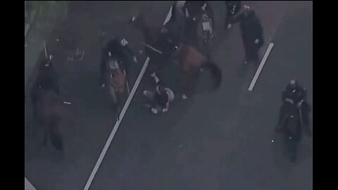 Man is taken down by LAPD for setting fires 🔥