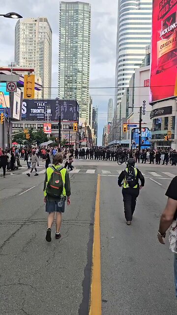 THIS COULD END TOMORROW If the Government wanted it to