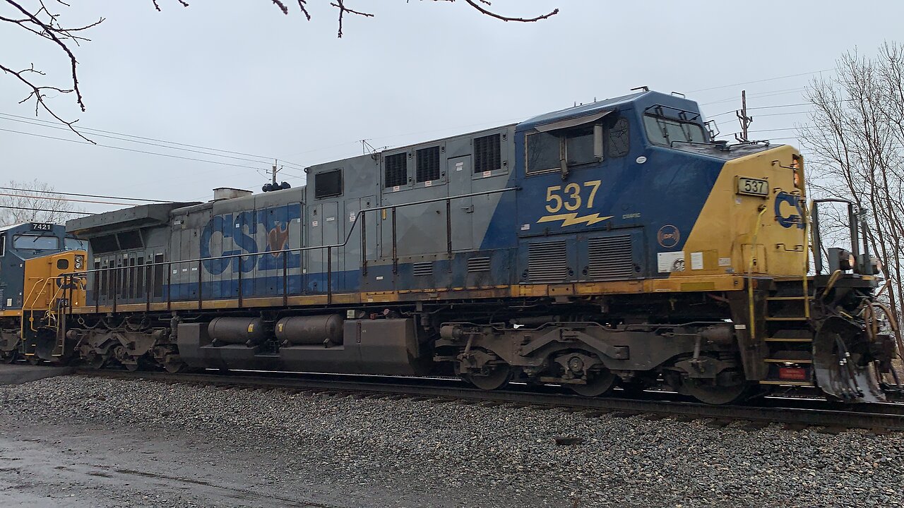 Nice Combo CSX Trains YN 2 537, 7421, and 2022