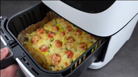 Air Fryer Veggie Omelet 🥚🌱 Easy 10-Min Recipe