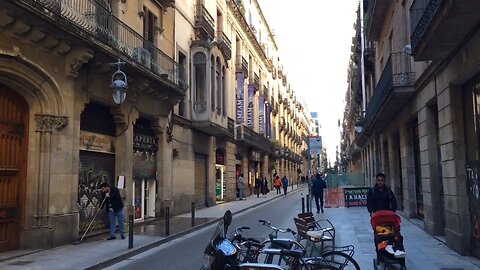 Exploring La Ribera & Gothic Quarter (Barcelona, Catalonia, Spain) long