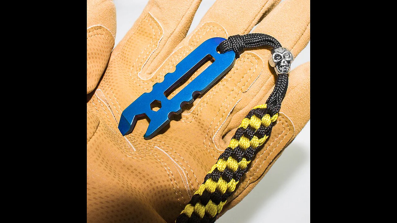 Emergency Wrench Multifunctional Mini Tool Keychain Pendant