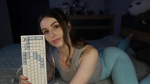 Malinkaa98 ~ ASMR KEYBOARD SOUND Is BEST For Calming Anxiety