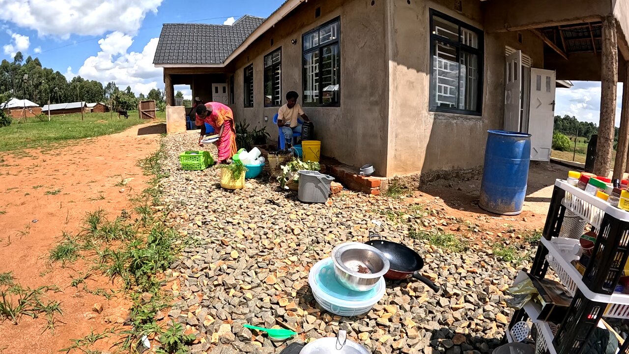 the African way of washing dishes