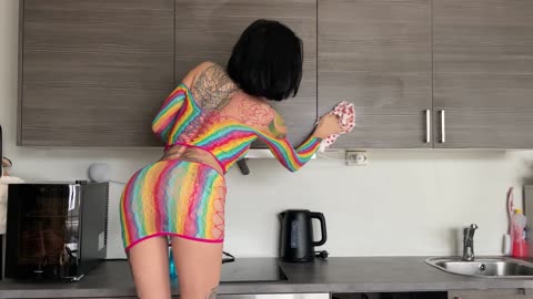 Housework Has Never Been Hotter 🏠💦 – VIP Girl in 4K