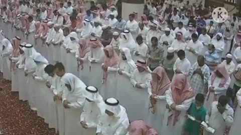 سورة الدخان للقارئ عبدالعزيز الأحمد
