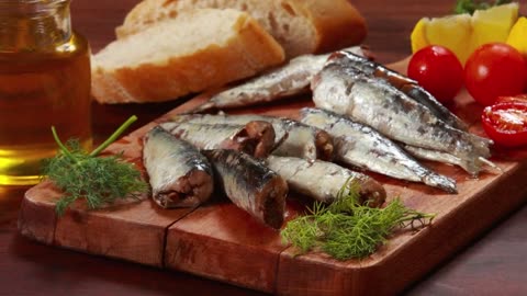 6 Healthiest FISH to Eat and 6 to Avoid