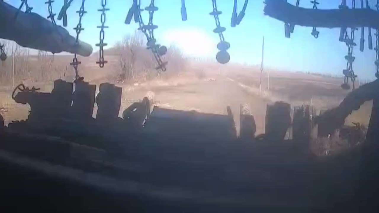 Russian Paratroopers in Chasovy Yar: Quick Assault and Exit